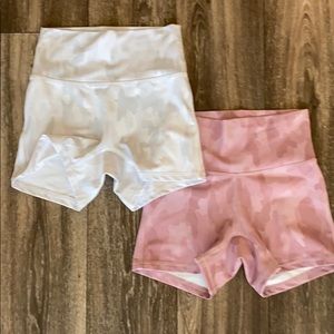 2 Buffbunny camo shorts